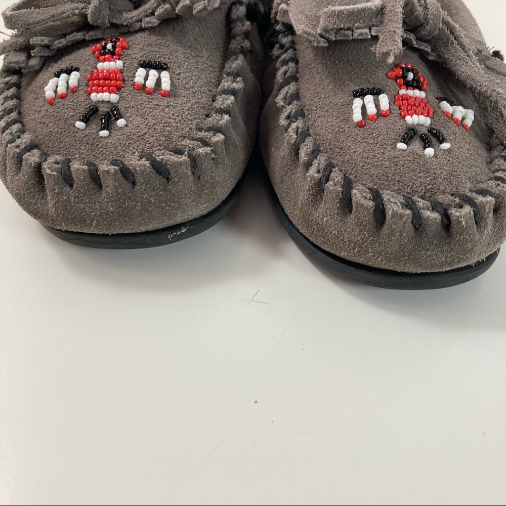 Grey Suede beaded Minnetonka moccasins 9 B032 - Picture 10 of 10
